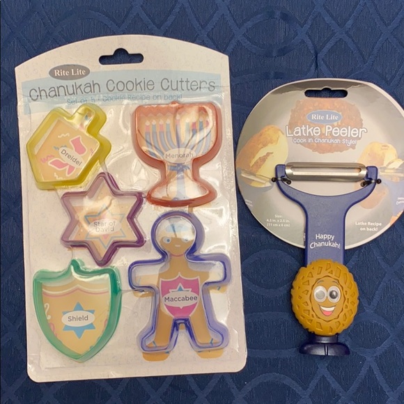 NEW Chanukah Hanukkah Dreidel Menorah Cookie Cutters & Potato Shape Latke Peeler - Picture 1 of 13